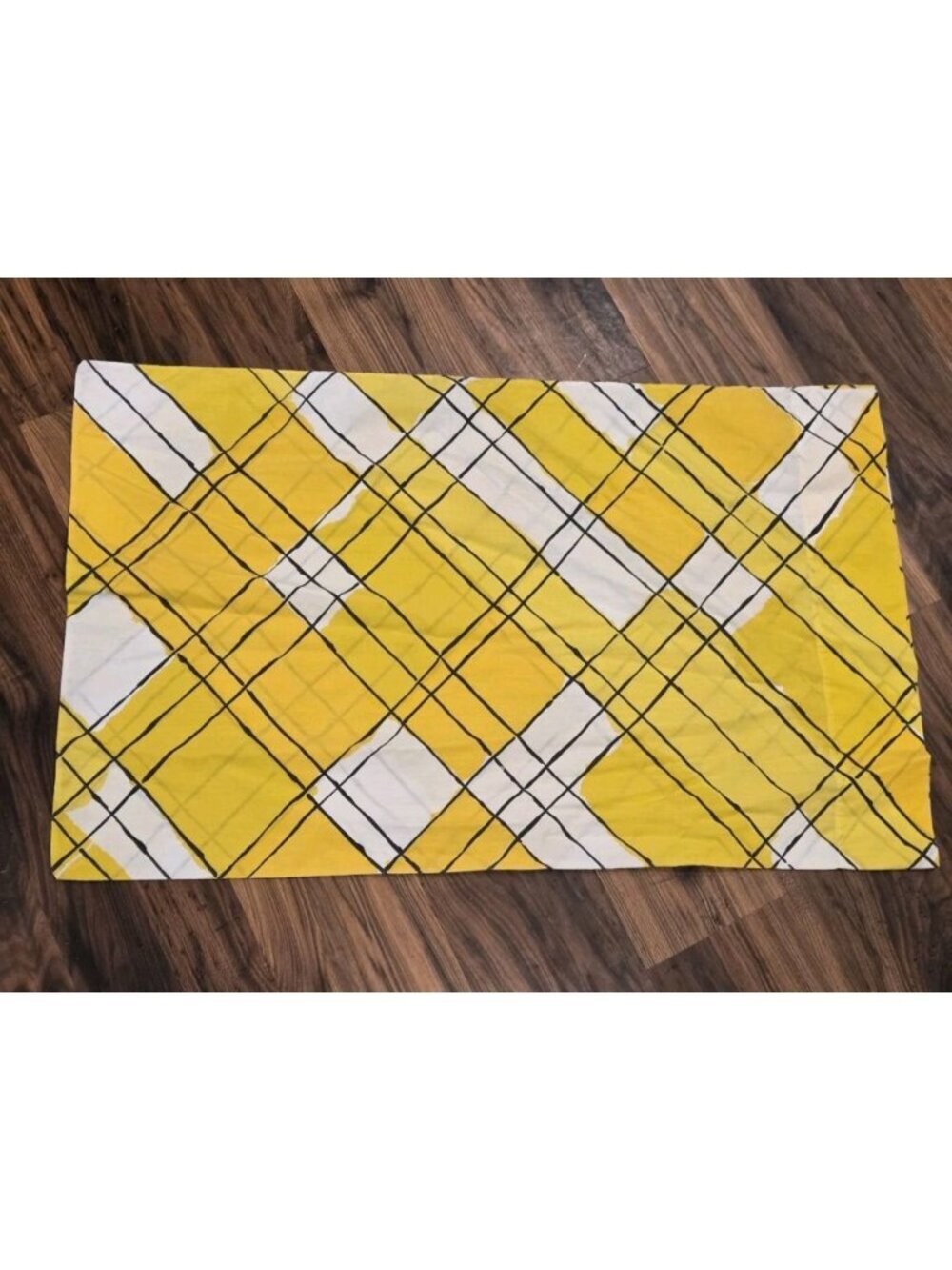 VTG Vera Burlington Pillowcase Mod Yellow Abstract Geometric Plaid Percale
